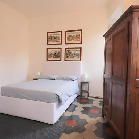 Enchanting 2 Bedroom ローマ
