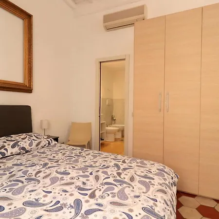 Enchanting 2 Bedroom * ローマ